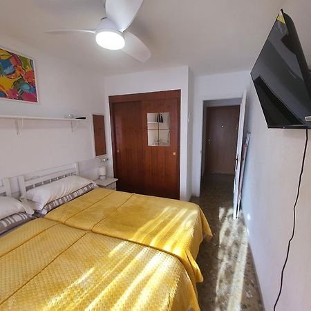 Vintage Benidorm Apartment Luaran gambar