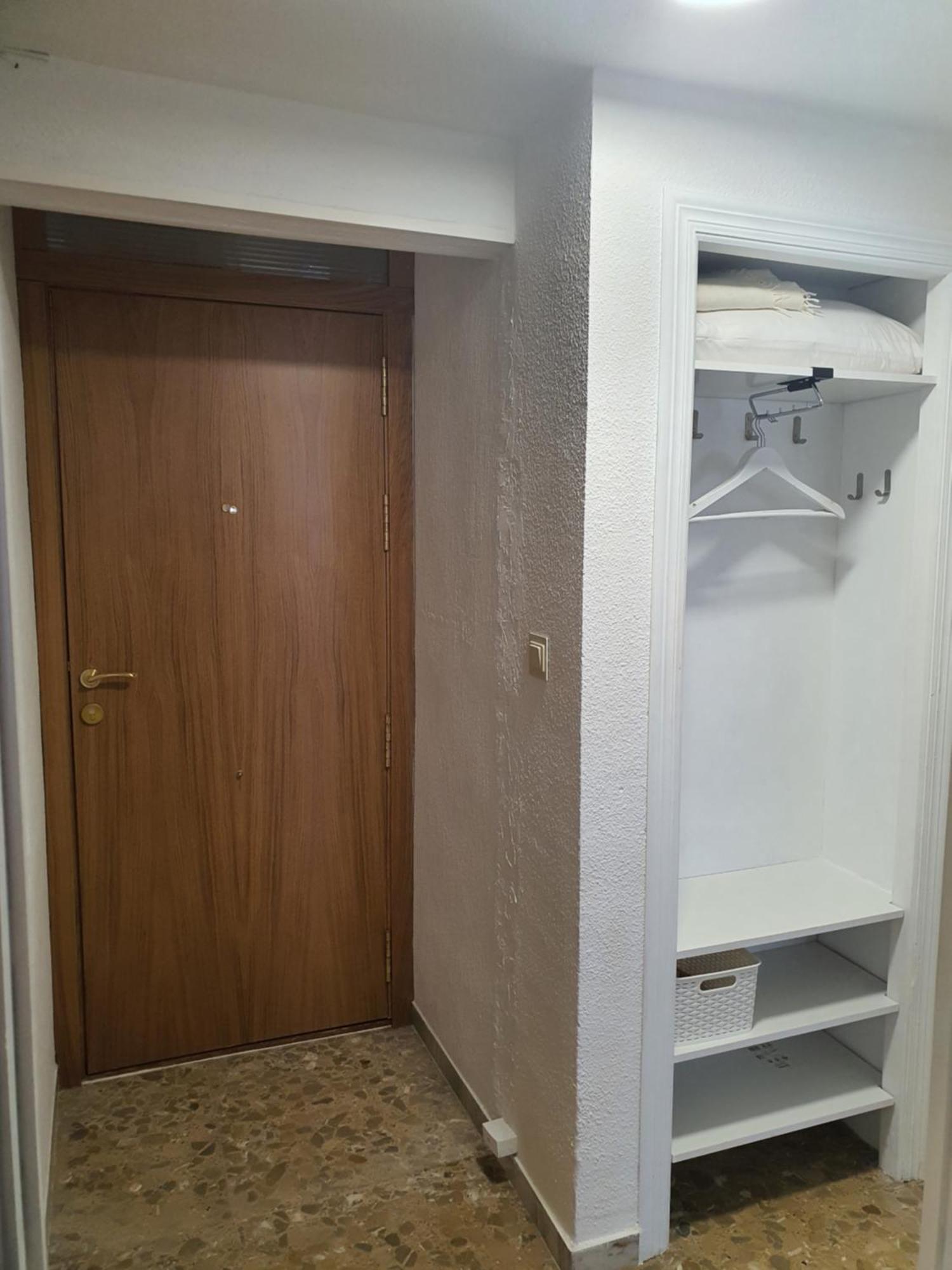 Vintage Benidorm Apartment Luaran gambar